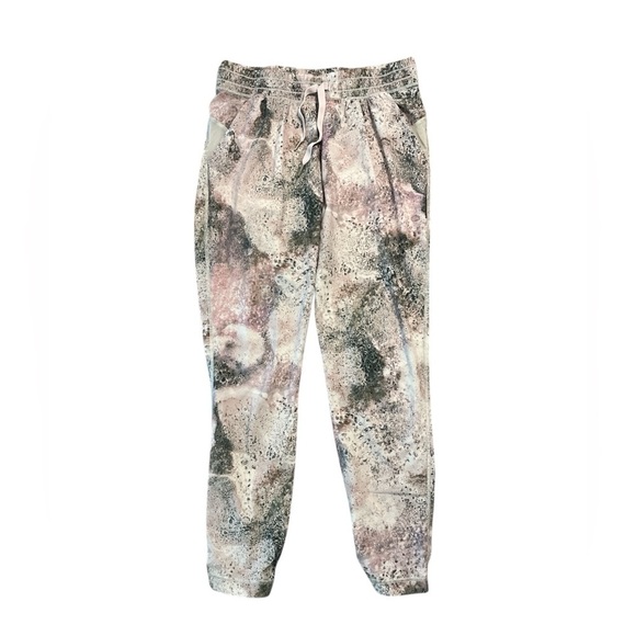 Lululemon Namaskar Pant II in Sugar Crush Multi - size 6 - Picture 7 of 12